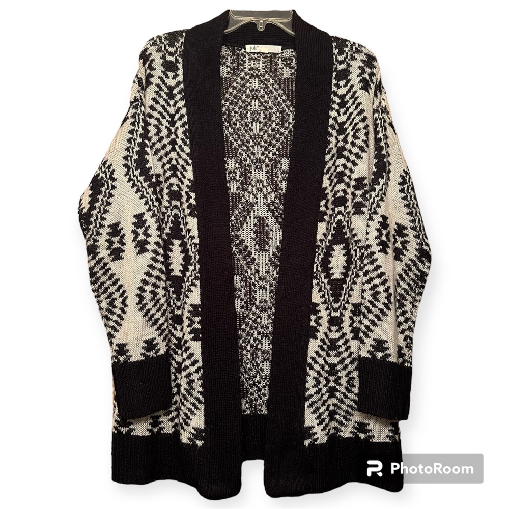 Cozy Open Front Sweater with Geometric Patterns
